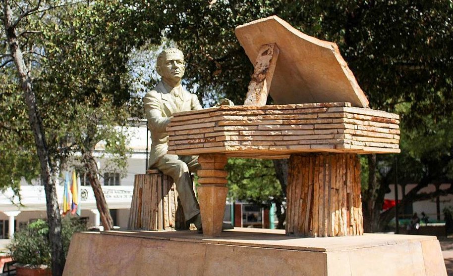 Monumento del compositos colombiano Luis A. Calvo. (Fuente externa)