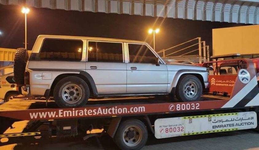La policía difundió la imagen de uno de los vehículos confiscados tras las acrobacias.