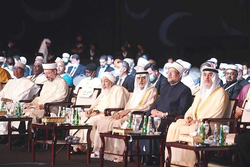 Autoridades asistentes al Consejo Mundial de Comunidades Musulmanas que se desarrolla en Abu Dhabi. (WAM)