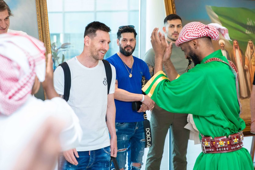 Messi, a su llegada a Jeddah. (@SaudiTourism)