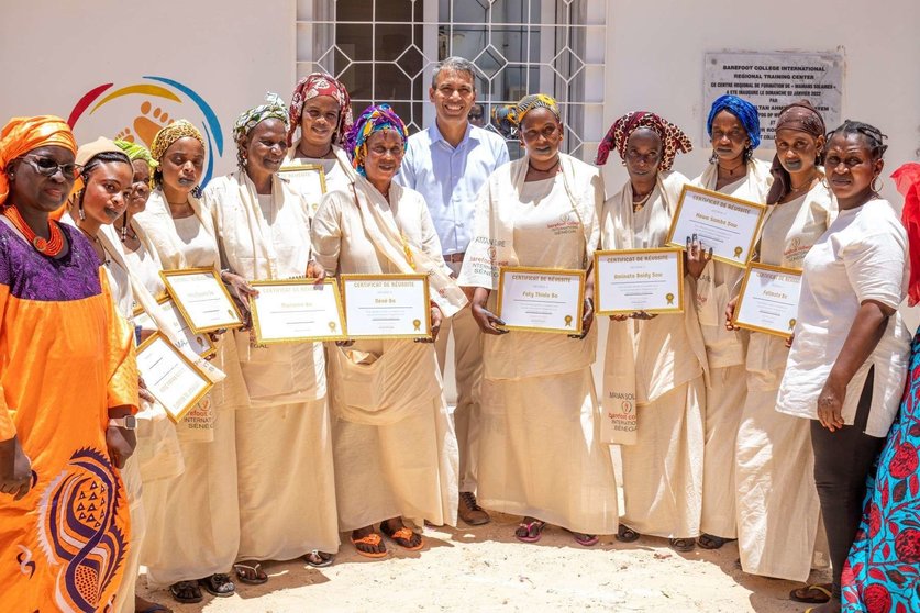 Primera promoción de mamás solares graduadas en Senegal (WAM)