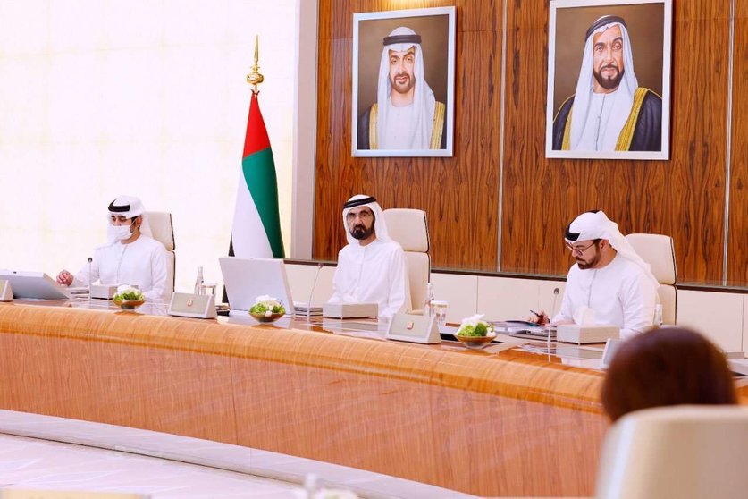 Primera reunión del Gabinete de Emiratos bajo el nuevo presidente del Estado. (Twitter)