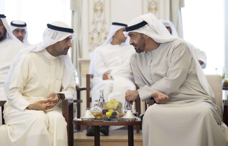 El presidente de EAU (dercha) y secretario del Consejo de Cooperación del Golfo. (WAM)