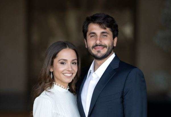 La joven princesa y su novio venezolano. (Twitter)