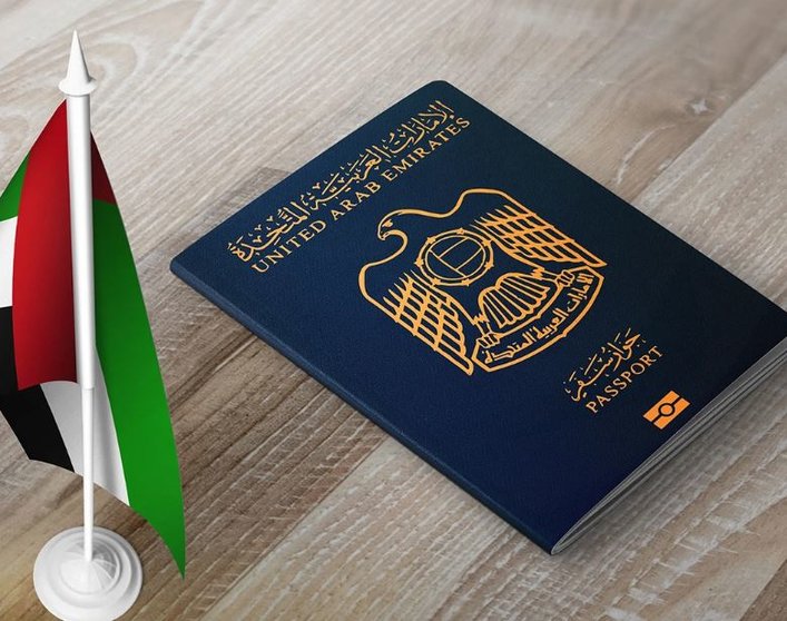 Un pasaporte de Emiratos Árabes Unidos. (Twitter)
