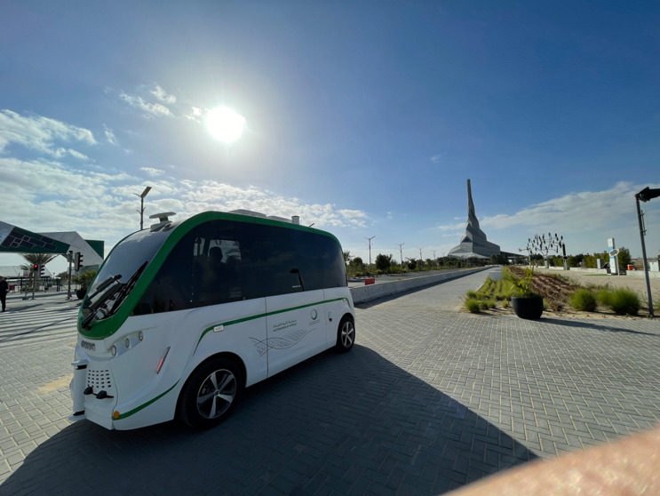El programa de visitas incluye el transporte en vehículos autónomos inteligentes. (WAM)