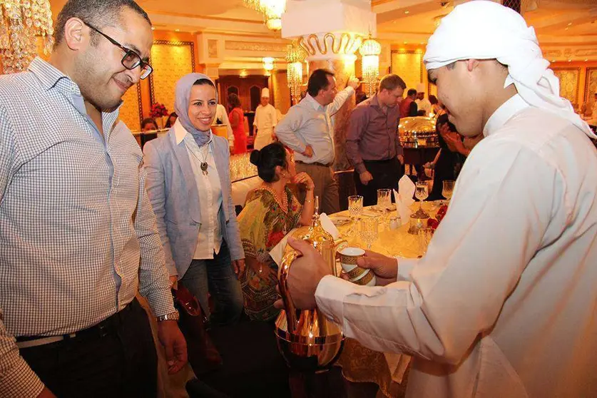 Iftar de Damas Latinas en el hotel Burj Al Arab de Dubai. (EL CORREO)