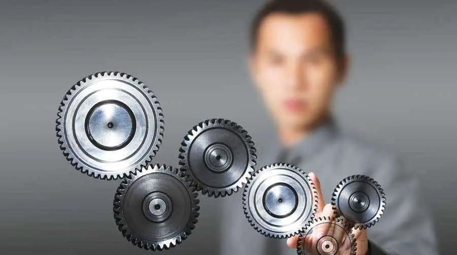 El joven ingeniero est&aacute; abierto a diferentes sectores laborales.