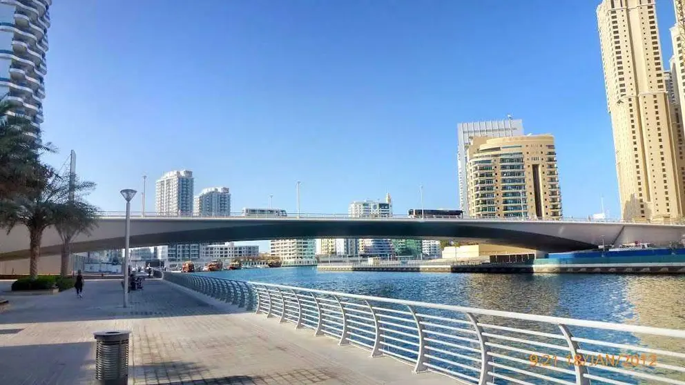 La joven etíope falleció en el autobús cerca del Marina Bridge de Dubai.