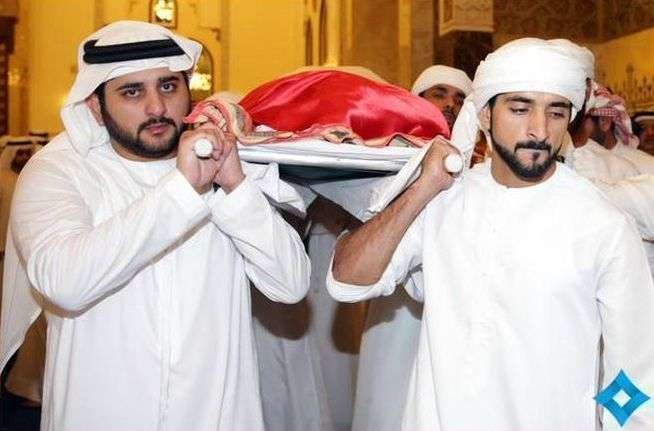 Funeral por Sheikh Rashid bin Mohammad bin Rashid Al Maktoum en la mezquita de Zabeel en Dubai. (Dubai Media Office)