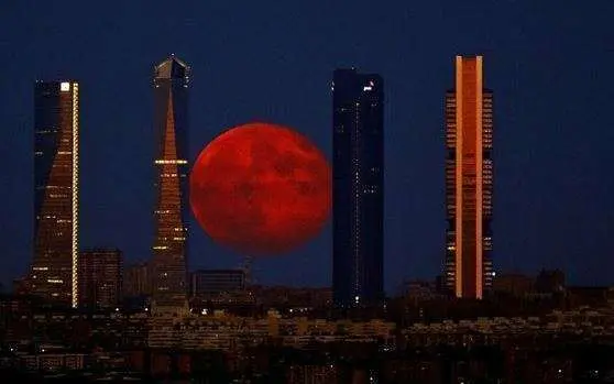 El máximo efecto tendrá lugar a las 6:47 hora de Emiratos de la mañana del lunes.