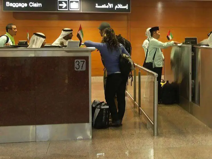 Control de inmigración en un aeropuerto de Emiratos Árabes. (Fuente externa)