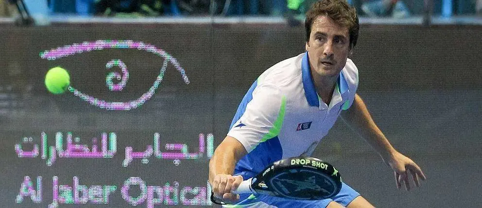 Un participante del Dubai Padel Tour.