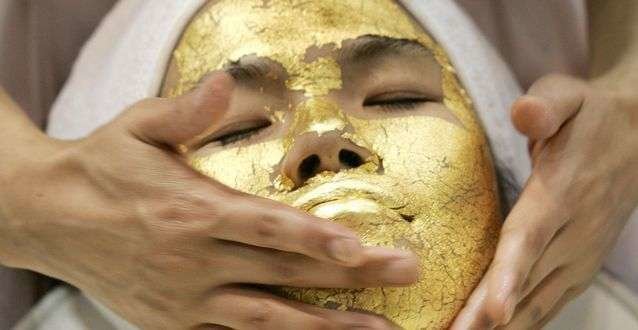 Las mascarillas con oro de 24 quilates son famosas en Oriente Medio.