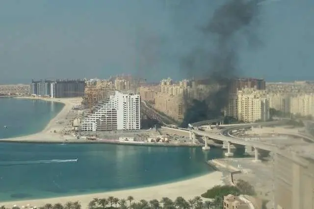 El humo era visible desde diversas zonas de Dubai.