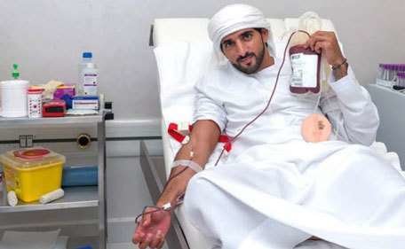 El príncipe heredero de Dubai es un asiduo del centro de donantes de sangre.