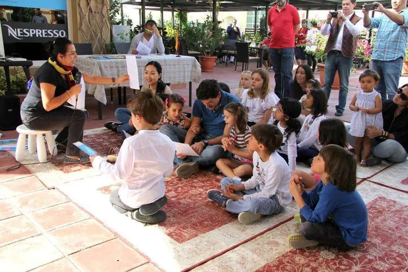 El evento contó con cuenta cuentos. (EL CORREO)