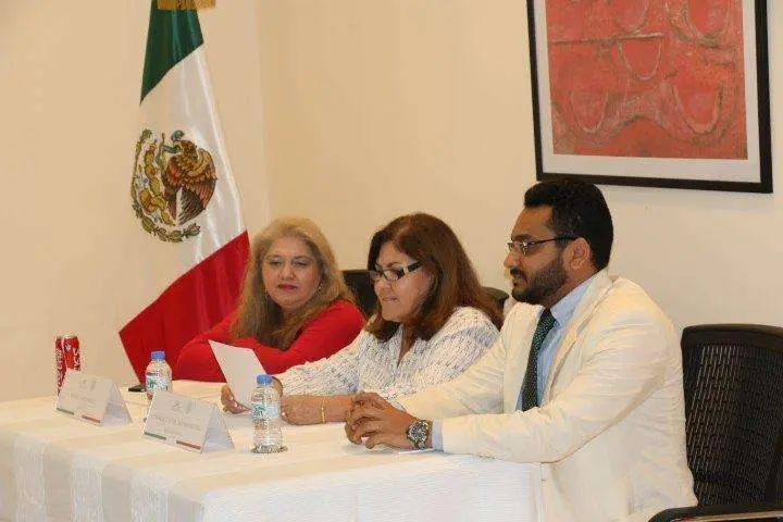 Angélica Santa Olaya -izquierda- junto a Martha Terrazas y Tamer Magdy Wahba. (Luis Gavin)