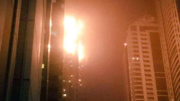 Incendio en la torre The Torch en Dubai Marina.