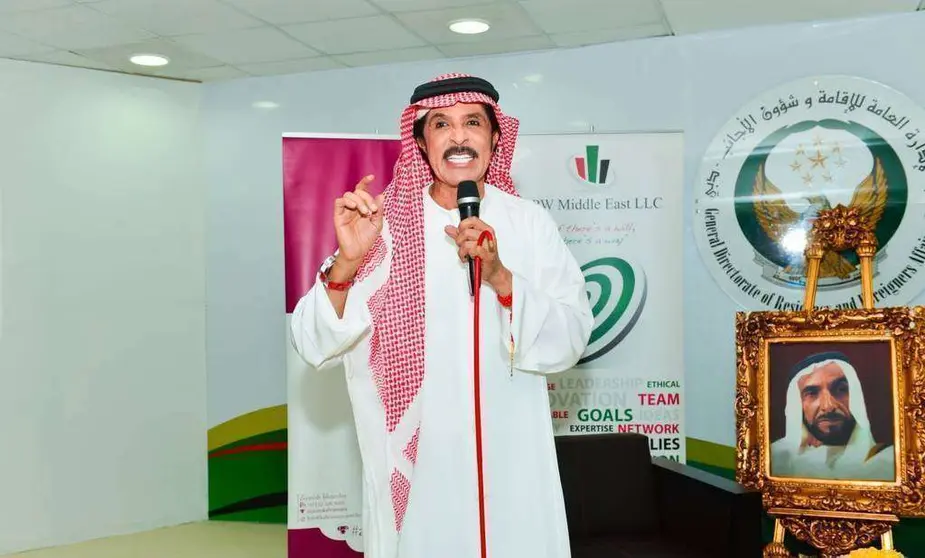 El cantante emiratí Abdullah bel Kheir. 