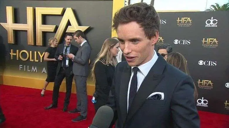 La película está protagonizada por Eddie Redmayne.