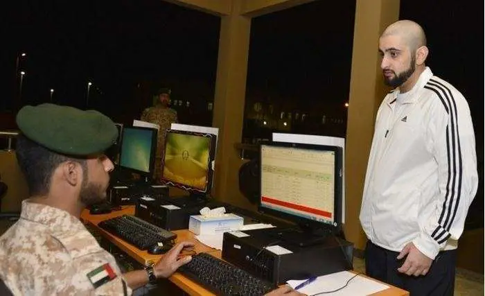 El jeque Ahmed entra en el quinto reemplazo del Servicio Nacional.