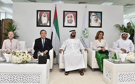 El secretario de la ONU, el jeque Mohammed, la princesa Haya y el prícipe Hamdan, durante la presentación del informe.