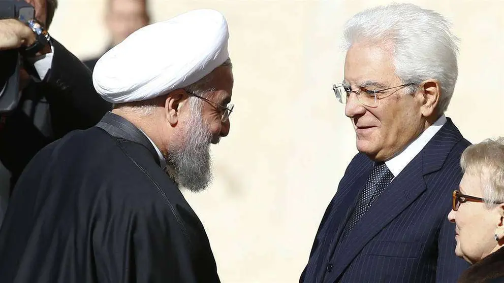 Hassan Rohani saluda al presidente italiano Sergio Mattarella. (lanacion.com)