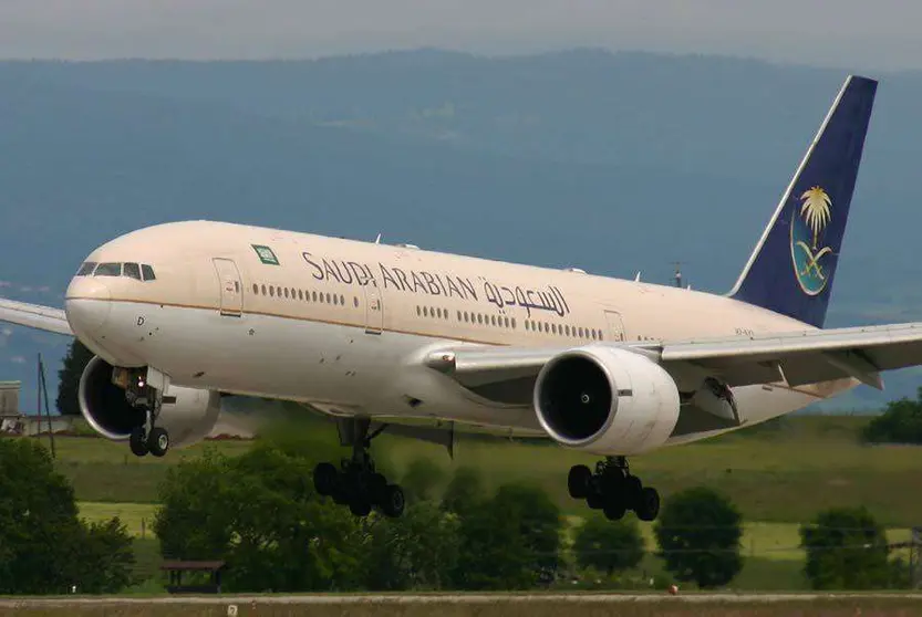 Despegue de un avión de Saudi Arabian.