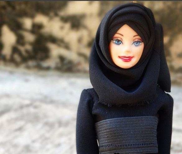 La barbie vestida con hijab.