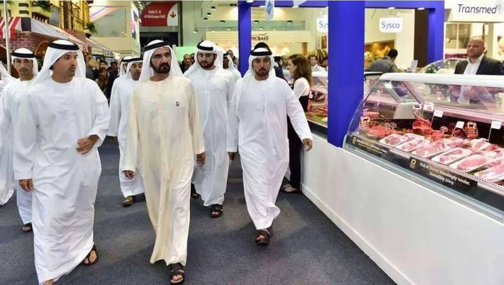 El jeque Al Maktoum durante su visita a Gulfood 2016.