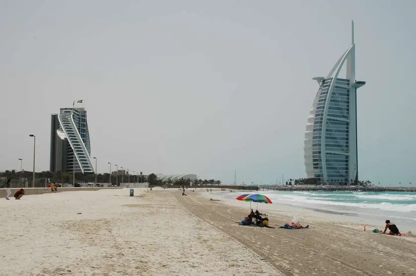 Una imagen de la playa de Jumeirah en Dubai.