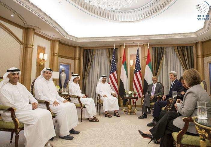 Barack Obama, John Kerry y Sheikh Mohamed bin Zayed Al Nahyan en Riad.