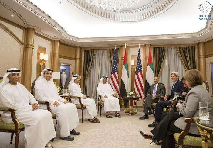 Barack Obama, John Kerry y Sheikh Mohamed bin Zayed Al Nahyan en Riad.