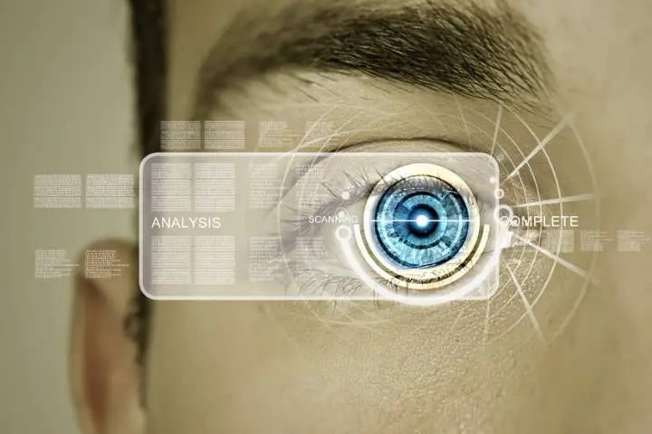 Las autoridades aconsejan descargar la aplicación 'Police Eye'.