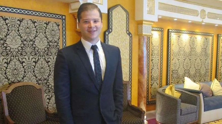 El argentino Lucas Ambrosini forma parte del equipo directivo del Hotel Burj Al Arab de Dubai. (Apertura.com)