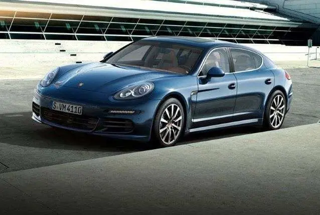 Imagen de un Porsche Panamera.