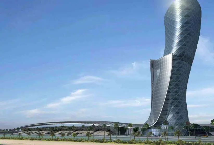 El Capital Gate en Abu Dhabi.