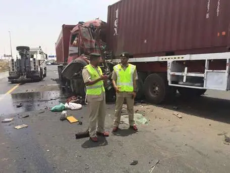 Agentes de seguridad en el lugar del accidente.