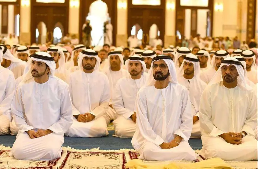 El jeque Mohammed durante la celebración del Eid en la Mezquita Zabeel.