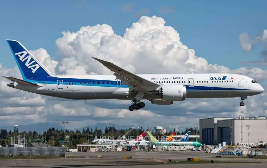 Un avión B-787-9 Dreamliner de la aerolínea ANA.