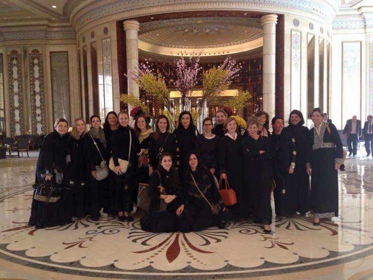Visita y desayuno en el Hotel Ritz Carlton de Riyadh.