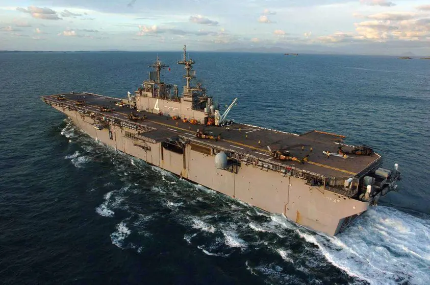 Un navío anfibio USS Boxer del ejército estadounidense. (US Navy)