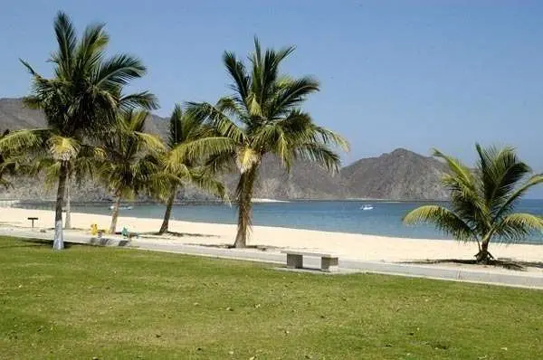 Una imagen de la ciudad de Khorfakkan en el emirato de Sharjah.