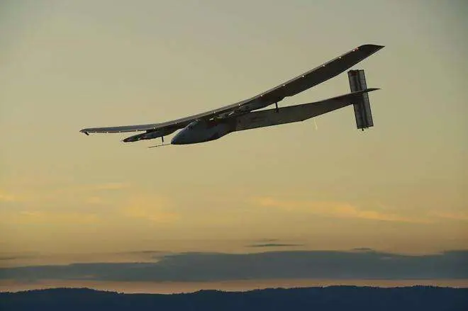 Una imagen del avión Solar Impulse II en pleno vuelo.