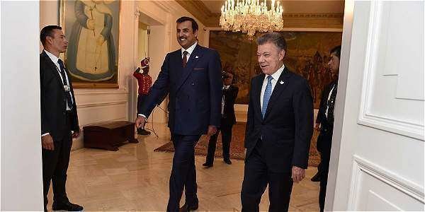 El emir de Qatar y el presidente de Colombia en la Casa de Nariño.