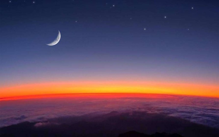 El avistamiento de la luna marca el calendario islámico.