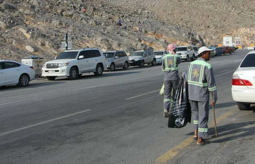 Limpiadores de la montaña de Jebel Jais en EAU (EL CORREO).