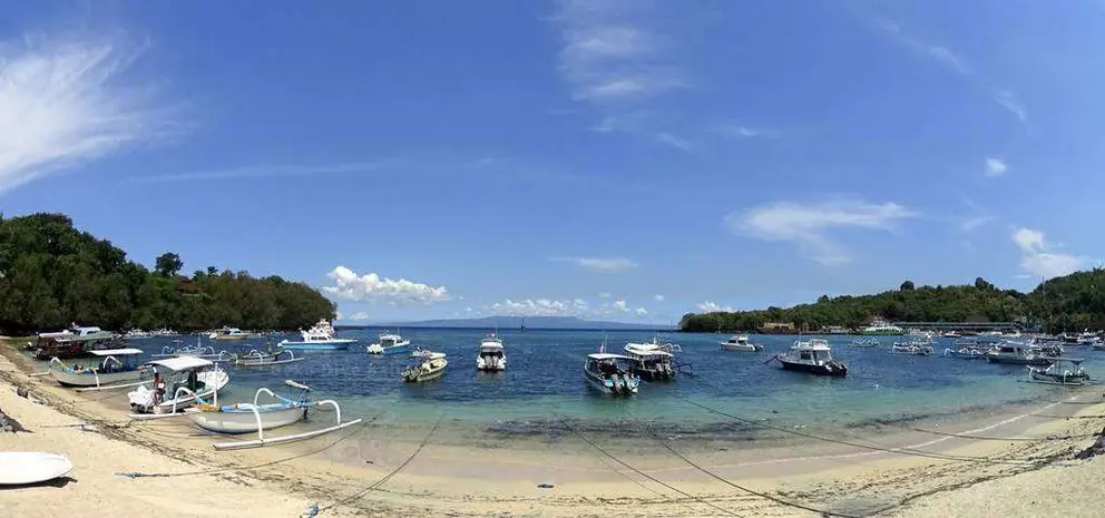 El puerto de Bali desde donde partió el barco siniestrado.