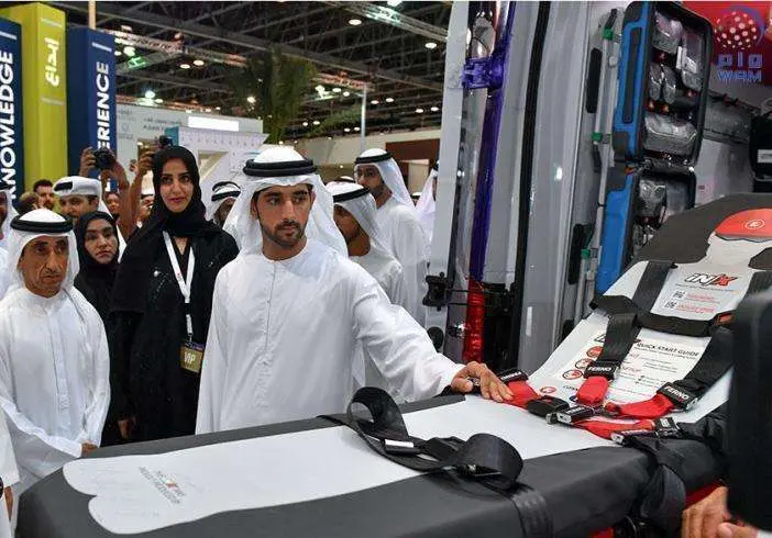 El jeque Hamdan durante el recurrido por la Feria Gitex, 2016.